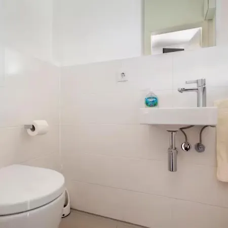 Mit Balkon-richtung Messe *